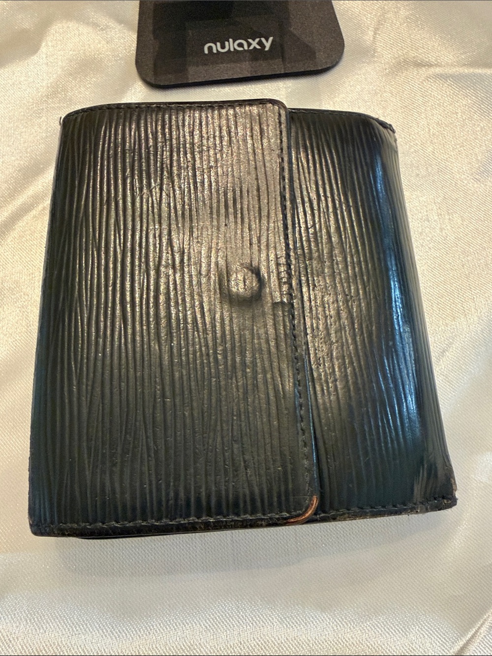 Louis Vuitton Auth Vintage Black Epi Elise Compact Snap Wallet w COA - Picture 6 of 17